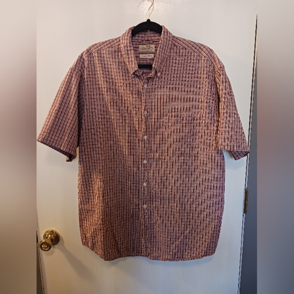 St. Johns Bay Men L Cotton Button Down Short Sleeve Red Maroon White Plaid